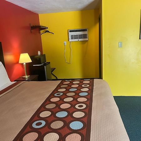 Holly Motel Southampton Exterior photo